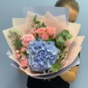 Букет «Облако» из альстромерий и гвоздик