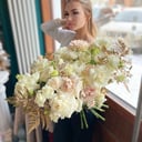 Букет «Пломбир» из эустом и роз