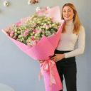 Букет -гигант из прекрасных цветов из роз и эустом