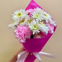 Букет «Пломбир» из хризантем и гвоздик