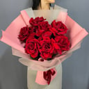 Букет 7 красных французских роз