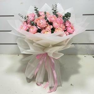 Букет садовых кустовых роз