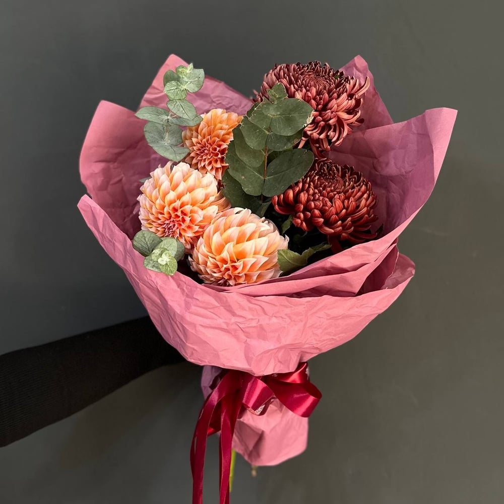 Осенний букет-комплимент из экзотических цветов