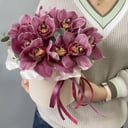 Шляпная коробка с цветами «Букет розовых орхидей в коробке»