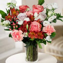 Букет «Пленительный рассвет» из гвоздик и роз