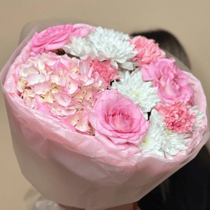 Сборный букет с гортензией для Нее