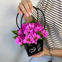 Коробка с цветами «Авторский букет 48 - с хризантемой»