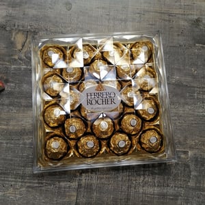 Товар «Конфеты Ферреро 300 гр»