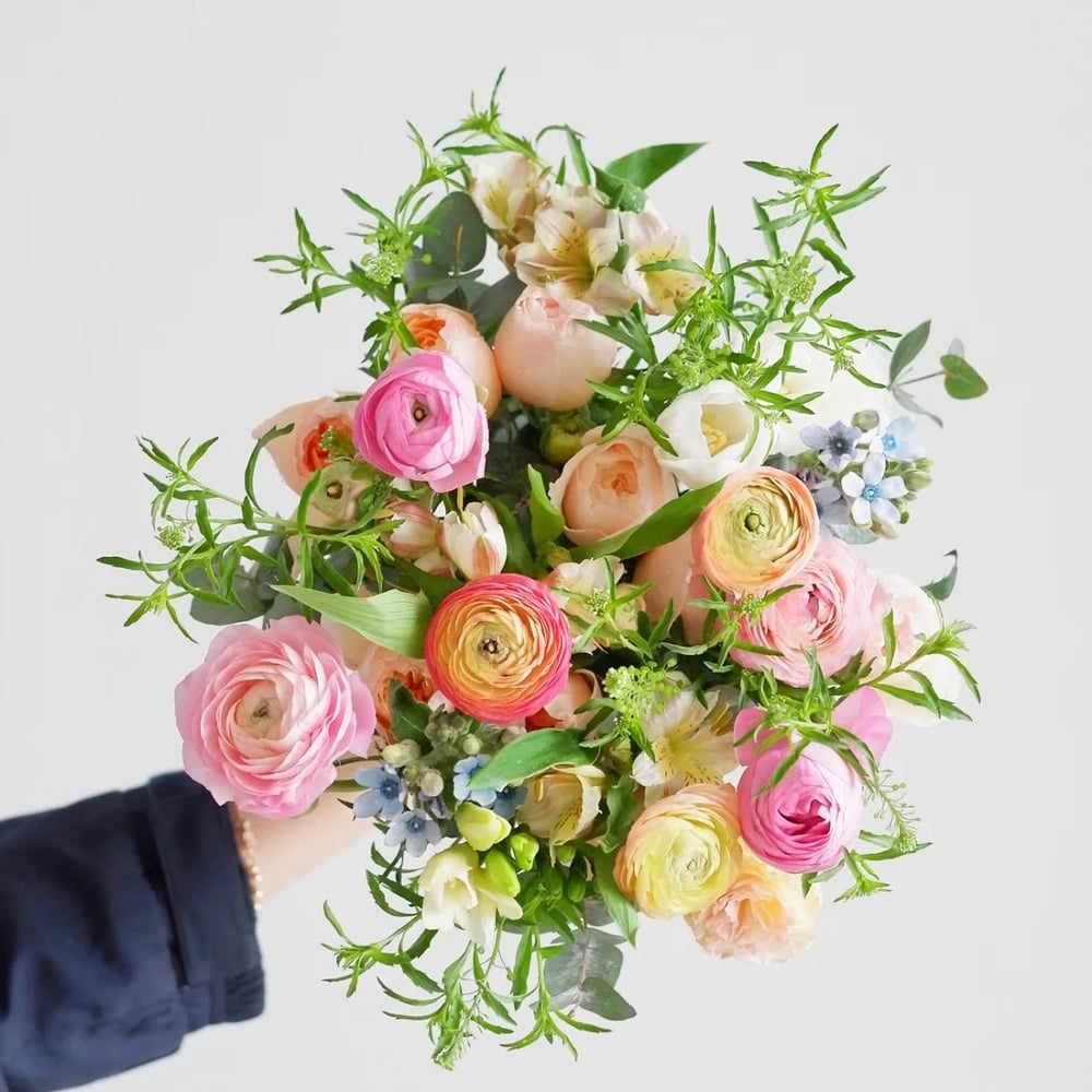 Birthday bouquet delivered Palmdale