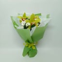 Букет из орхидей и хризантемы Фея