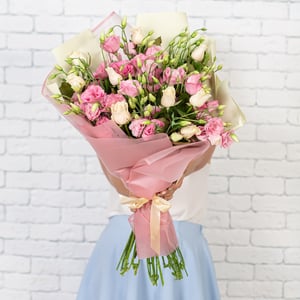 Букет «Эйфория» из роз и эустом