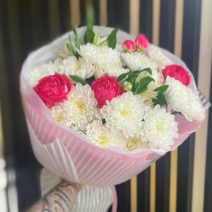 Букет Вдохновение из хризантем и альстромерий