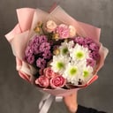 Букет из роз, гвоздик и хризантем