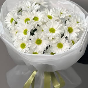 Букет из хризантемы ромашки