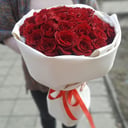 Букет «51 красная роза в двойной упаковке»