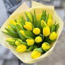Букет желтых тюльпанов