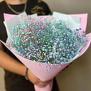 Радужный букет с гипсофилой