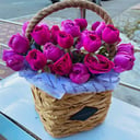 Корзина с пионовидными розами