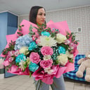 Букет «Яркие краски» из роз и альстромерий