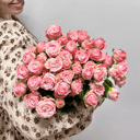 Букет из розовой кустовой розы