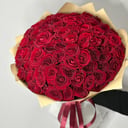 Букет «71 красная роза в крафте»