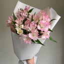 Букет из альстромерий