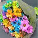 Букет разноцветных кустовых хризантем