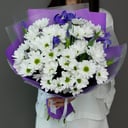 Букет «Гармония кустовой хризантемы и ирисов»