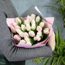 Букет 15 бело-розовых тюльпанов