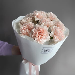 Букет из диантусов из гвоздик