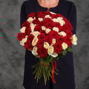 Букет «Таинственный поклонник» из роз