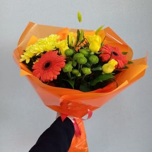 Букет «Краски осени» из роз и хризантем