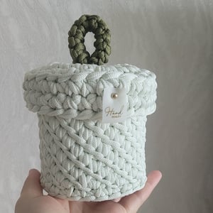 Корзинка-шкатулка вязаная