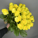 Букет из 31 желтой розы