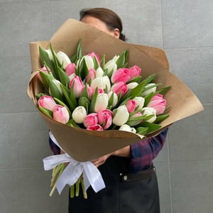 Букет из тюльпанов
