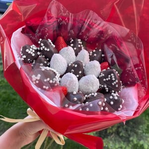 Клубничный букет Сиена