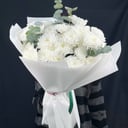 Пышный букет с хризантемами