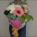 Букет «Теплый день» из хризантем и альстромерий