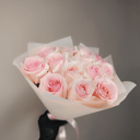 Букет «15 нежных роз в оформлении»