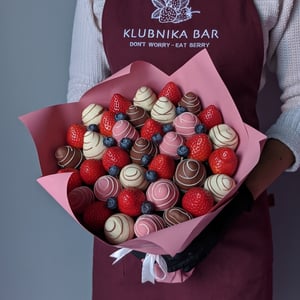 Букет из клубники Идеал М