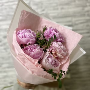 Букет «Огоньки» из пионов
