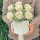 Шляпная коробка с цветами «Коробка с пионовидными розами Нежность»