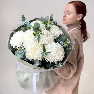 Хризантемы снежные, зимний букет