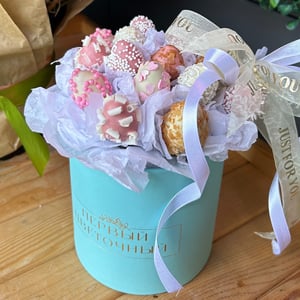 Клубника в шоколаде в коробочке