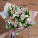 Букет Аура из эустом и альстромерий