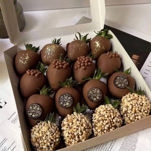 Клубника в шоколаде "Орео"