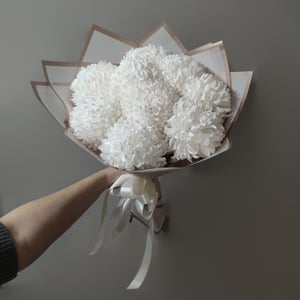 Букет «Белые Осенние Хризантемы»