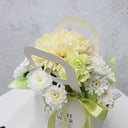 Коробка с цветами «Летнее утро» из гвоздик и хризантем