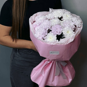 Букет с хризантемой