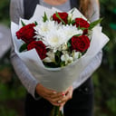 Букет «Розы, хризантема и альстромерии»